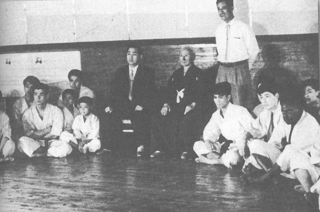 Kase et Funakoshi 1955 Histoire du Karaté Do,Maîtres Kasé et Funakoshi