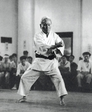 Historique du karaté Do,Maître Gichin Funakoshi,