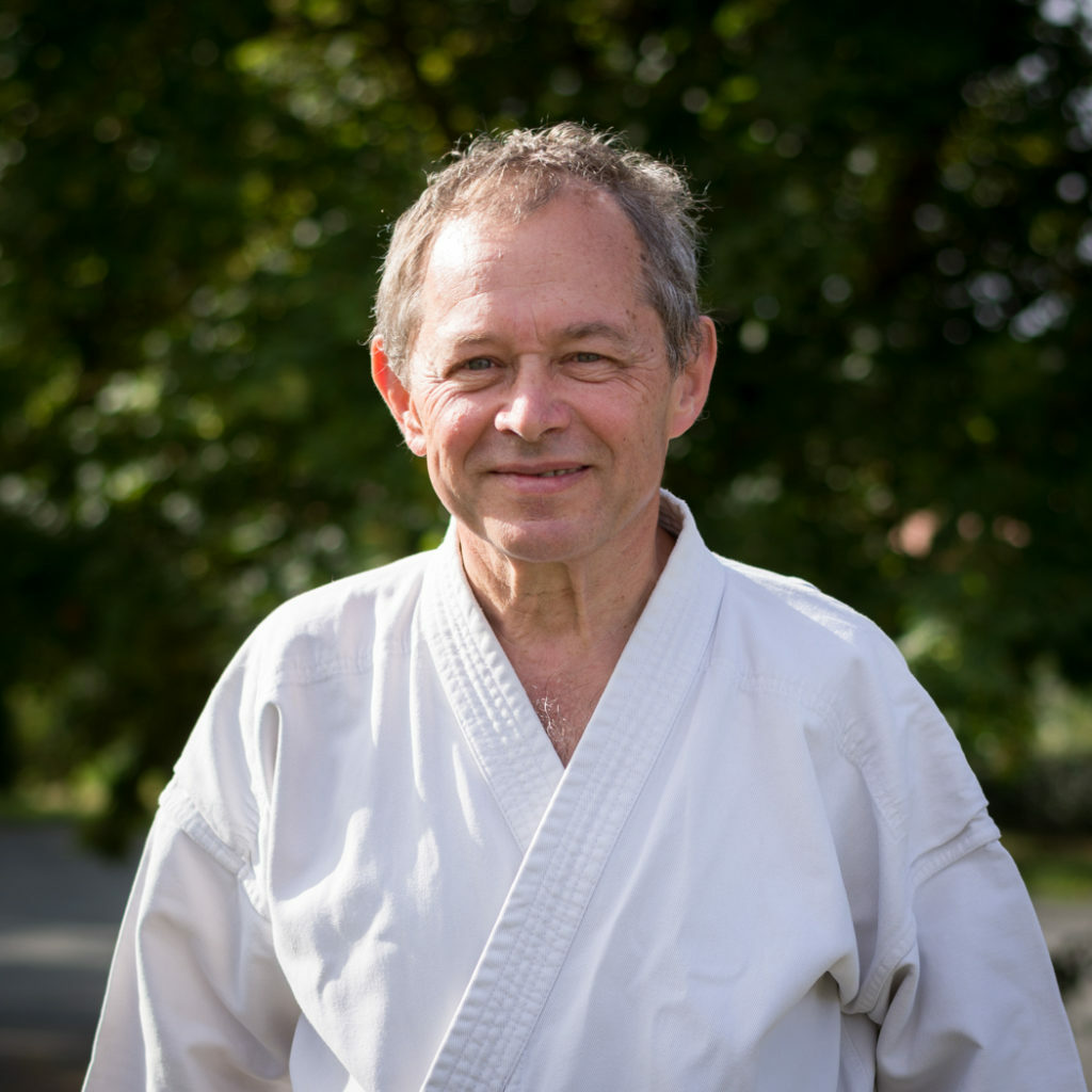 Professeur à l'Ecole Yonnaise de Karaté